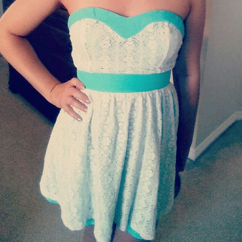Wet Seal Strapless Dress